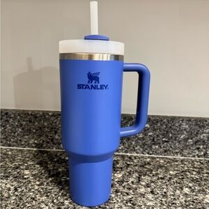 Stanley The Quencher 30 oz Iris BPA Free Double-wall Vacuum Insulated Tumbler